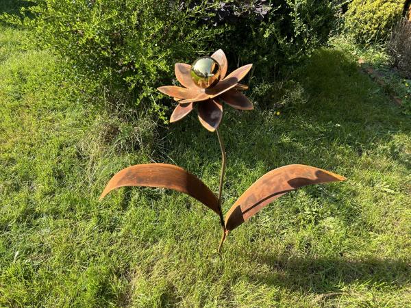 Metallblume EMILY Beetstecker Gartenstecker Patina Edelrost sehr dekorativ