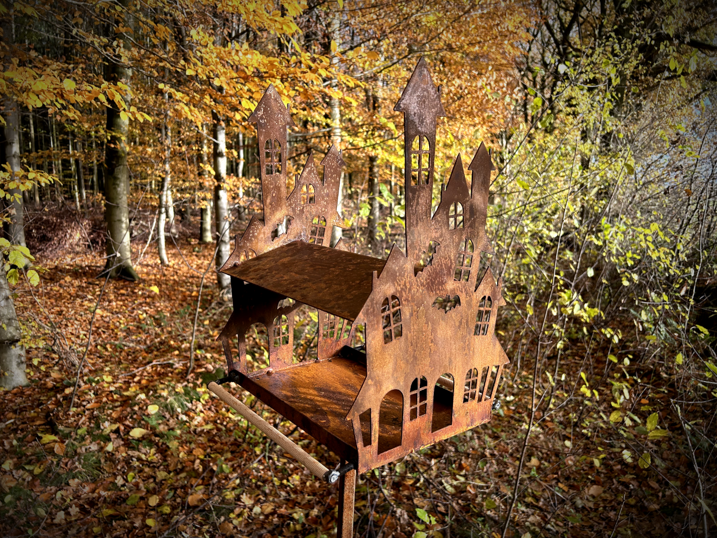 HEXENHAUS Vogelhäuschen Vogelfutterhäuschen Vogelhaus Mega cool Handarbeit aussergewöhnlich