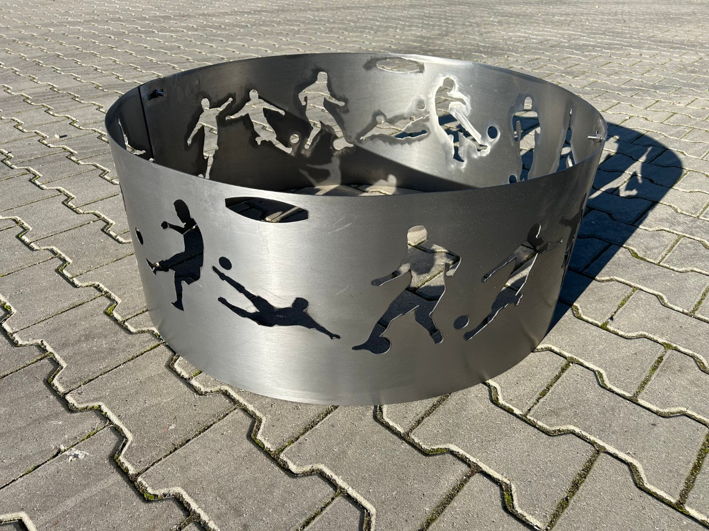 Windschutz Funkenschutz Feuerrand FUSSBALL Spieler für die Feuerschale in 60, 80 oder 100cm