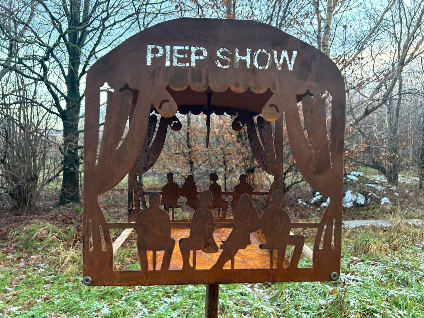 PIEP SHOW Vogelhäuschen Vogelfutterhäuschen Vogelhaus Mega cool Handarbeit aussergewöhnlich