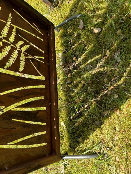 Hingucker Stele Sichtschutz Dolden
