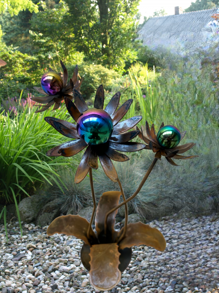 Metallblume LISSY - 3 Blüten mit Edelstahlkugel - sehr dekorativ